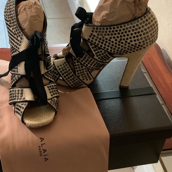 Azzedine alaia lace up heels size 9 - Picture 4 of 8